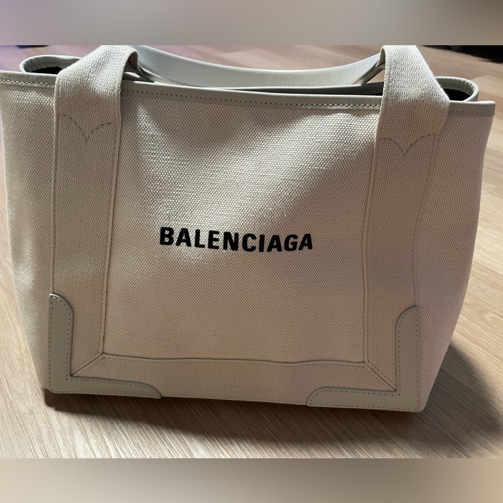Balenciaga White caba tote